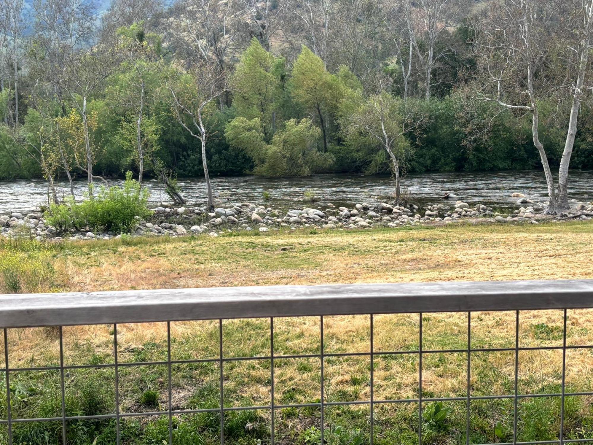 Sequoia River Front Cabins Three Rivers Exterior foto
